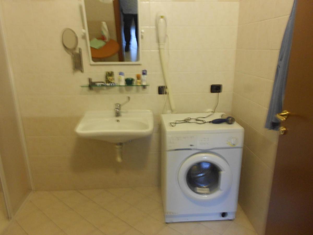 Residence Il Rampicante Monticelli Terme Room photo